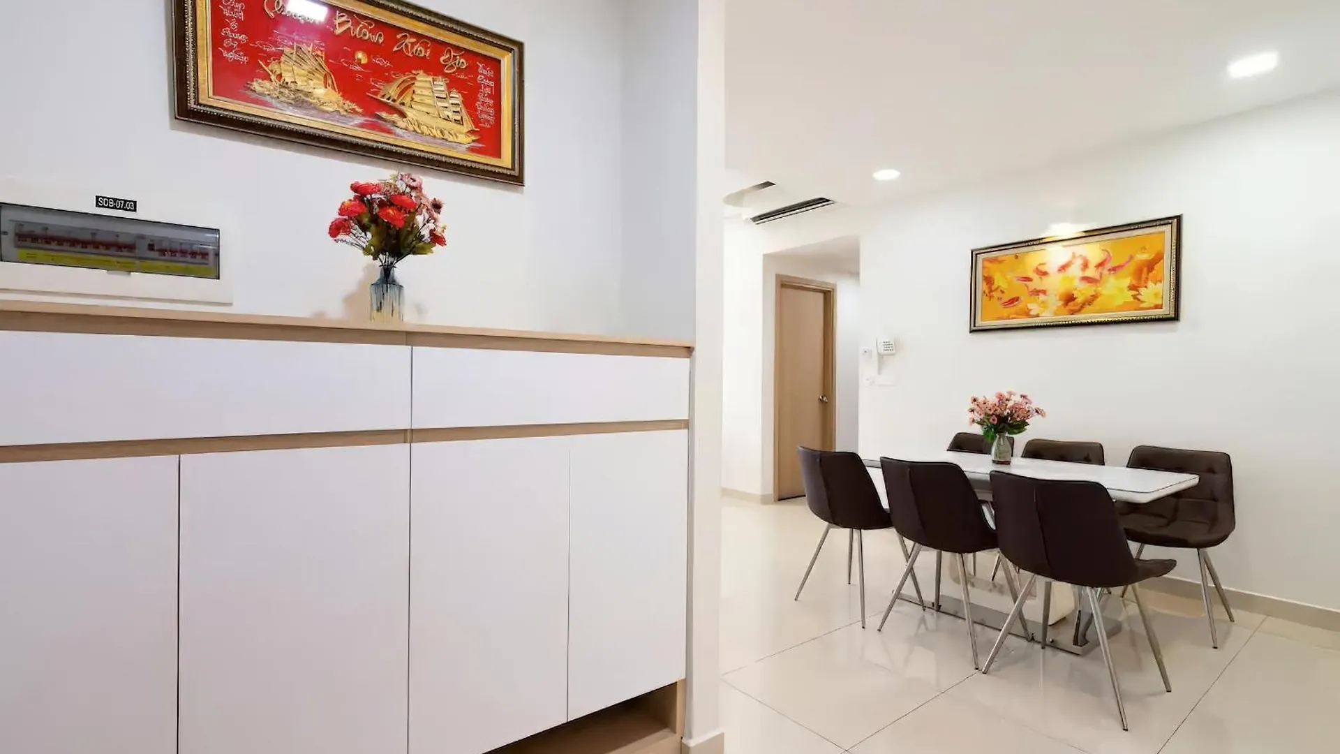Rainbow Sky Center Tsn Airport Apartment Ho Chi Minh City