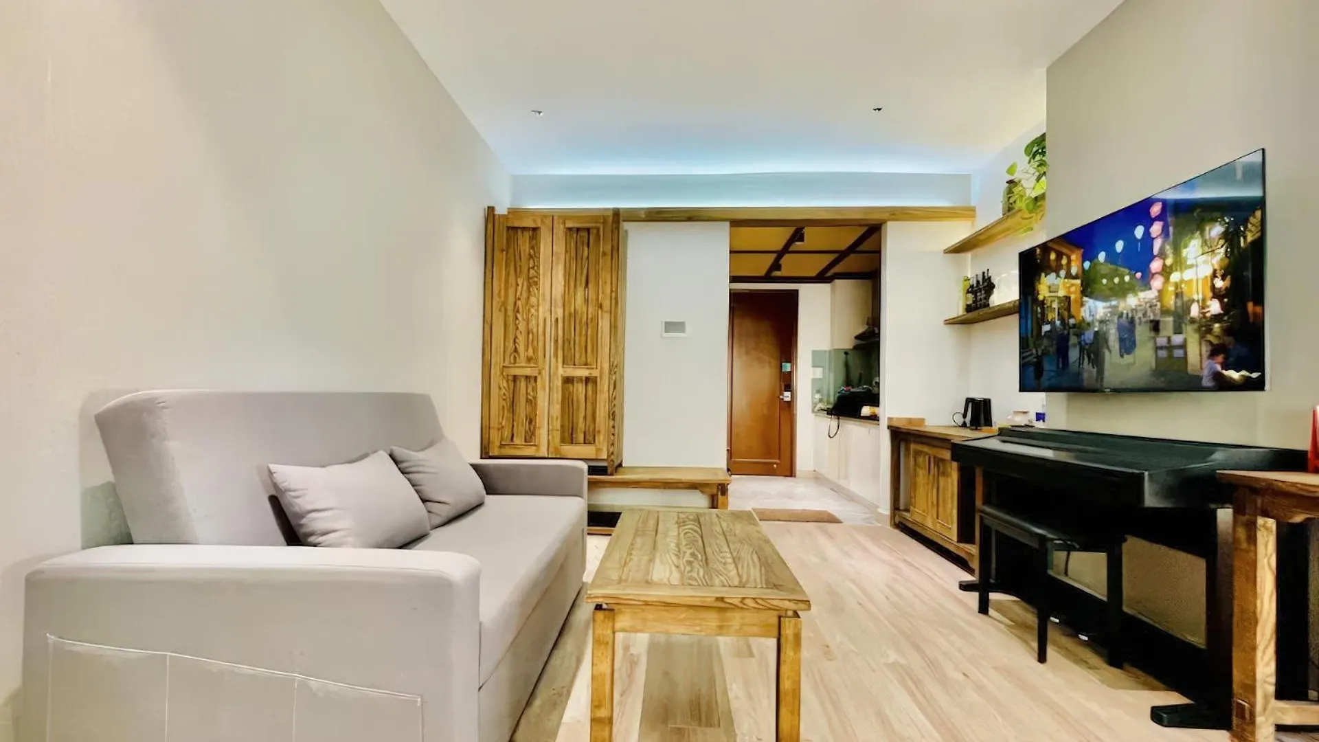 Rainbow Sky Center Tsn Airport Apartment Ho Chi Minh City