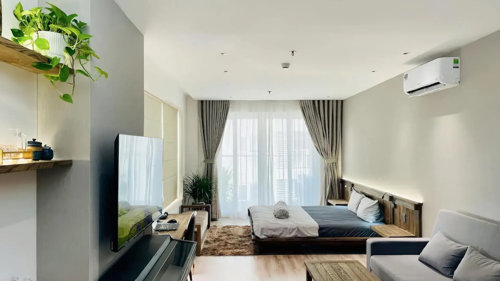 Rainbow Sky Center Tsn Airport Apartment Ho Chi Minh City