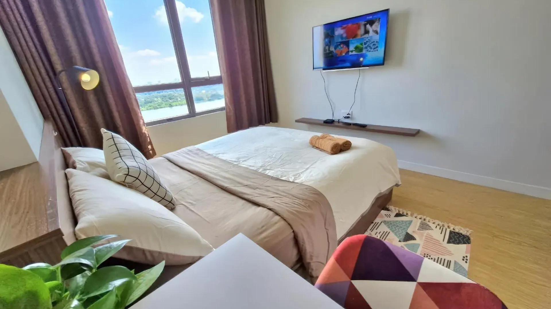 Rainbow Sky Center Tsn Airport Apartment Ho Chi Minh City