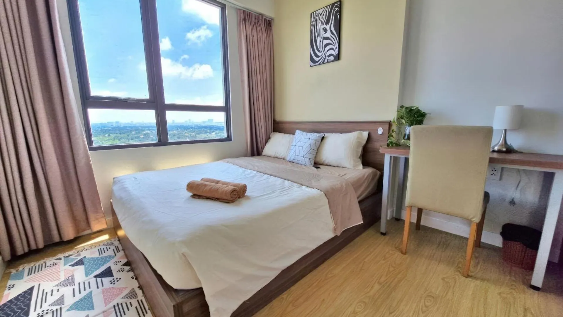 Rainbow Sky Center Tsn Airport Apartment Ho Chi Minh City