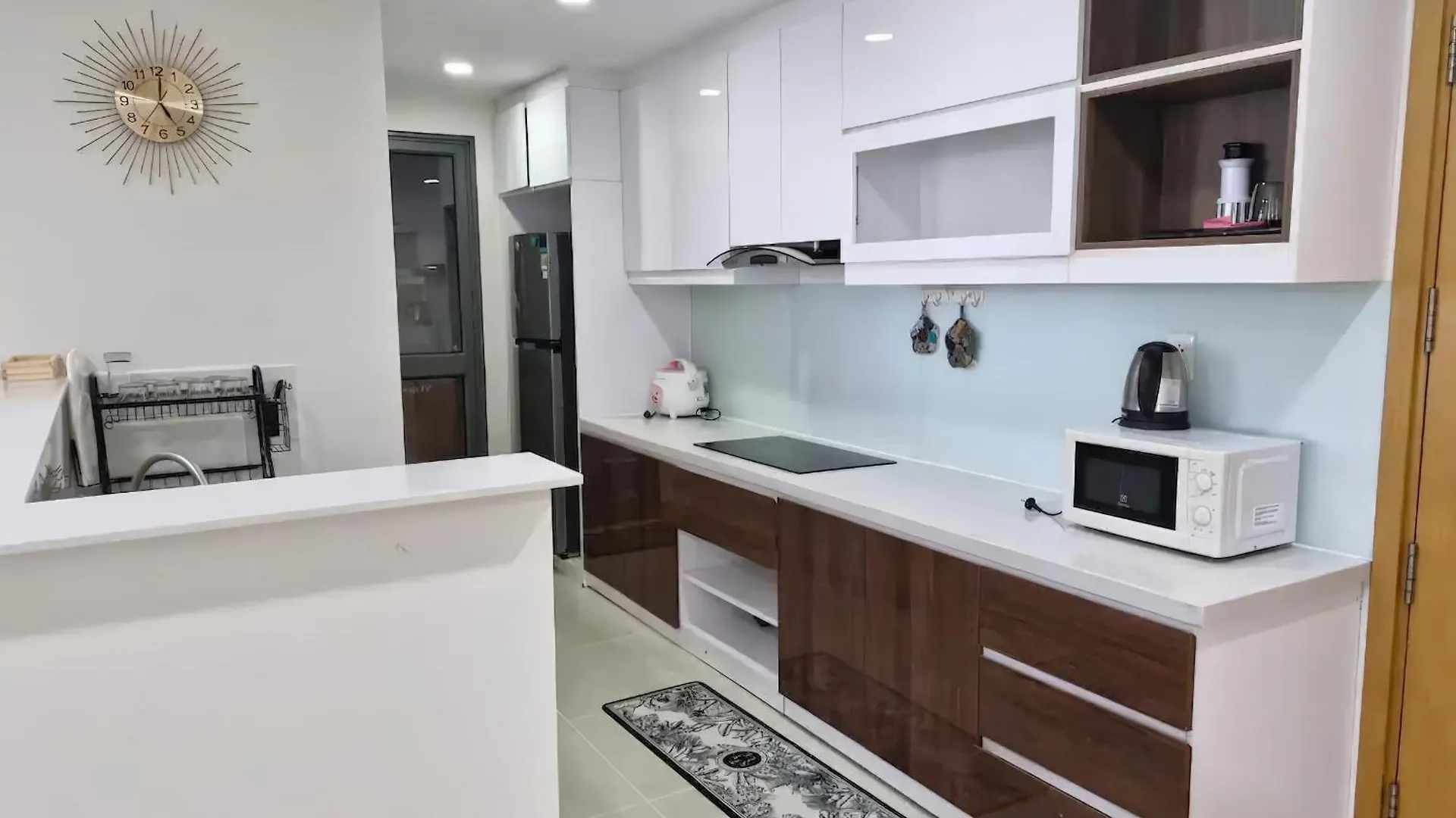 Rainbow Sky Center Tsn Airport Apartment Ho Chi Minh City