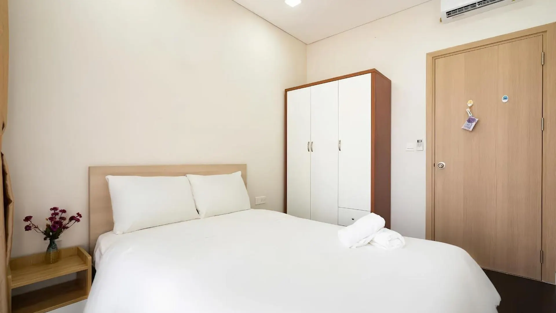 Rainbow Sky Center Tsn Airport Apartment Ho Chi Minh City