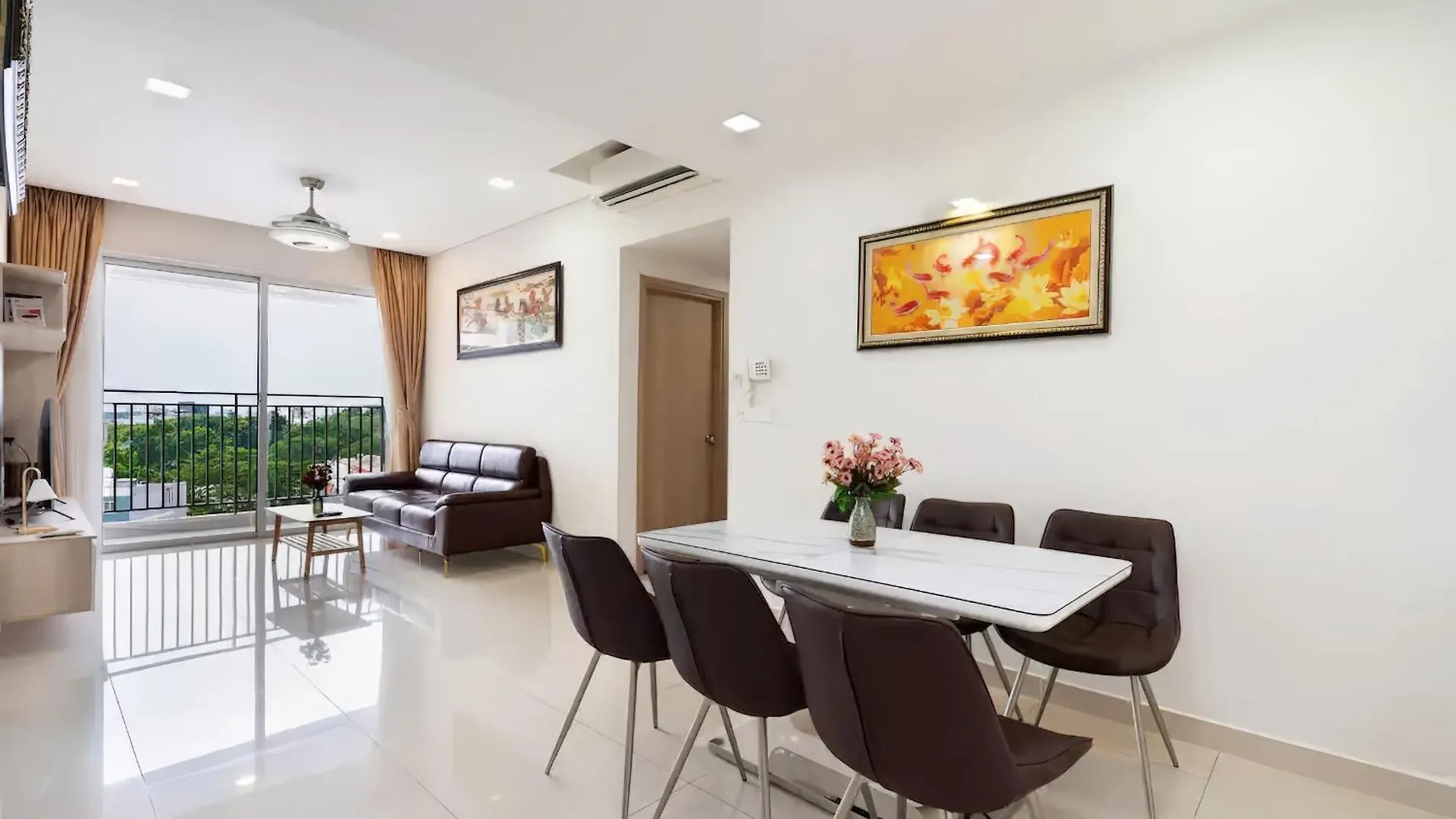 Rainbow Sky Center Tsn Airport Apartment Ho Chi Minh City