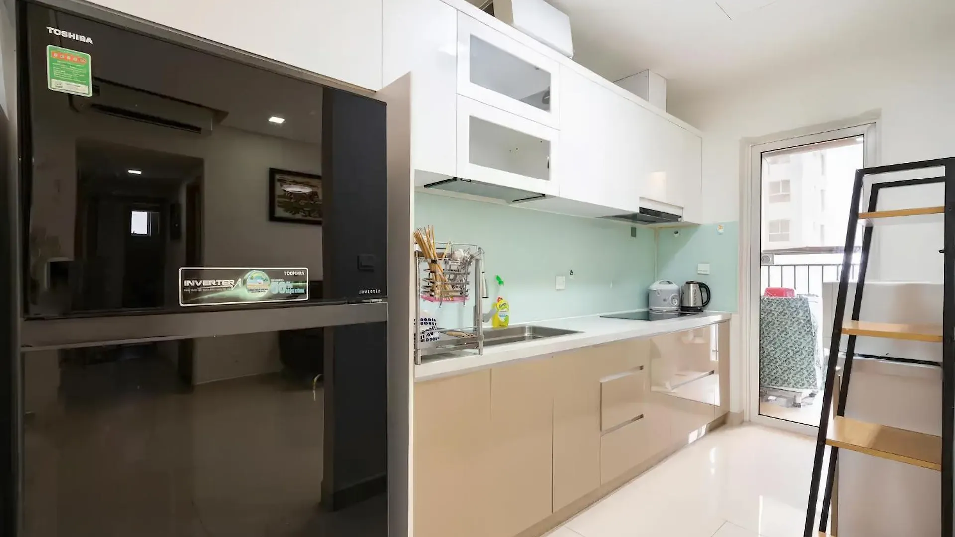Rainbow Sky Center Tsn Airport Apartment Ho Chi Minh City