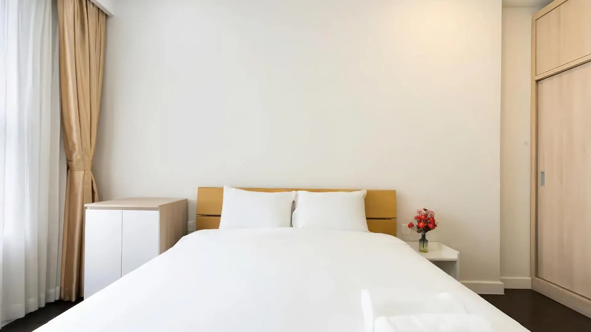 Rainbow Sky Center Tsn Airport Apartment Ho Chi Minh City